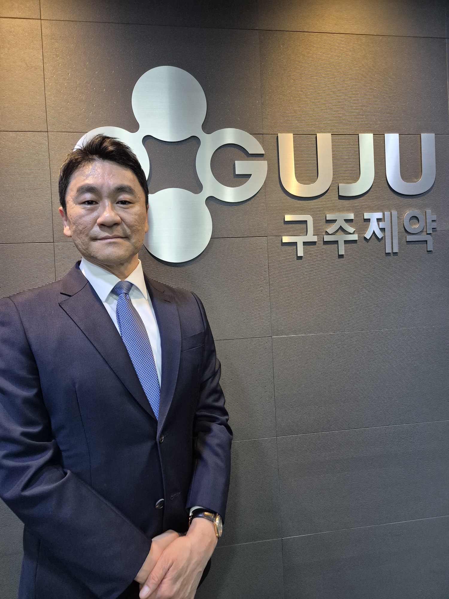 김우태