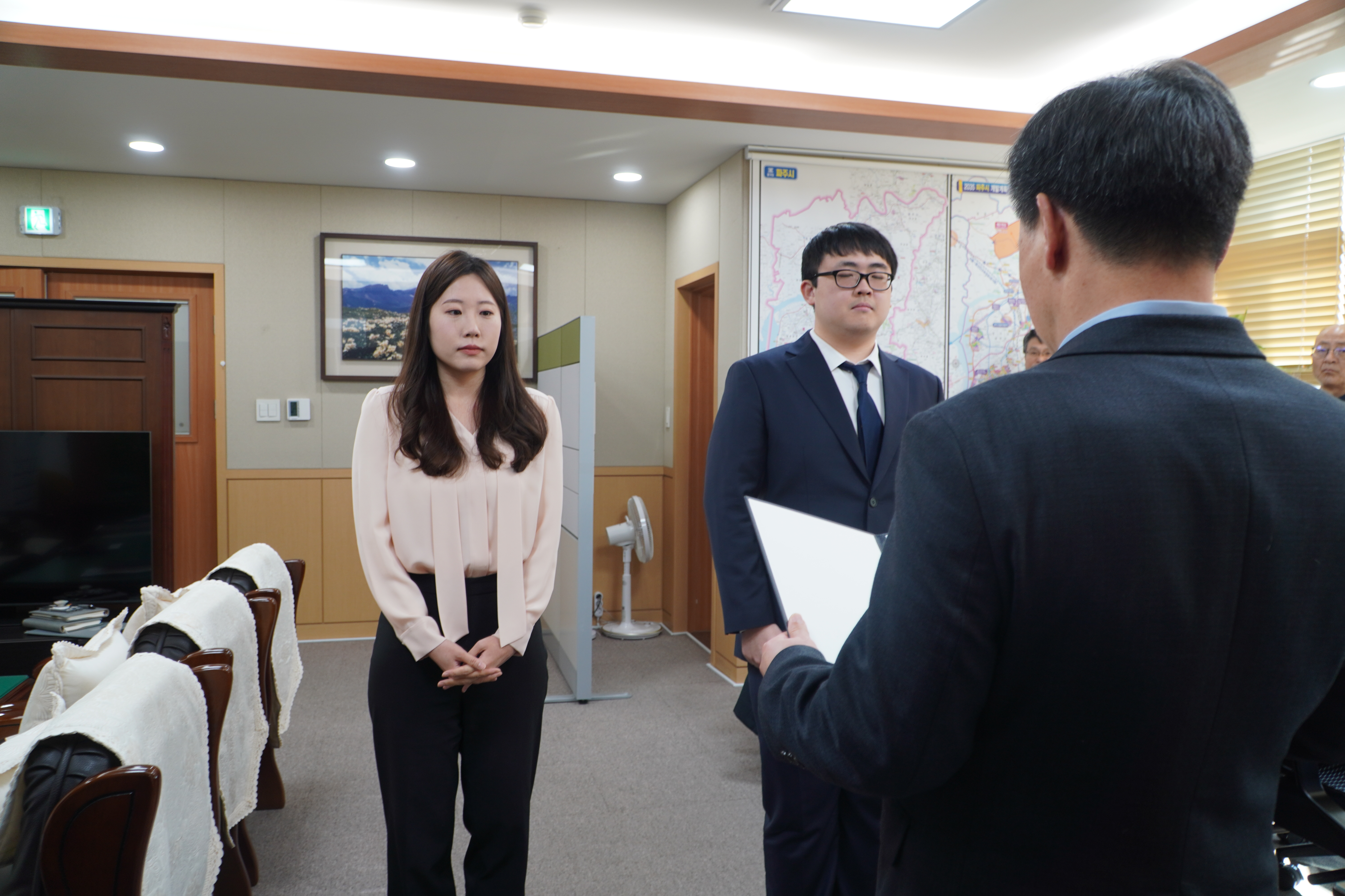 임용발령수여1.JPG