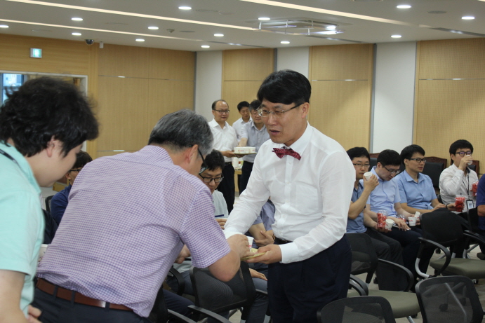 직원들과의 소통행사 장면