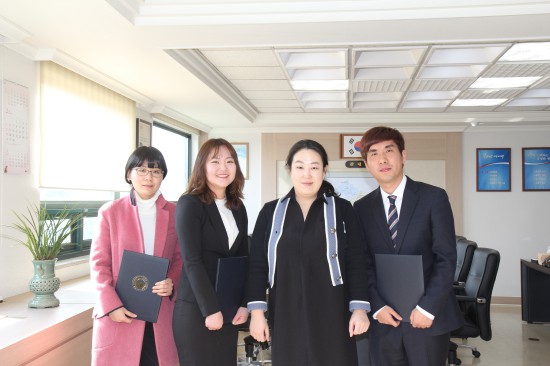 서장님과 신규직원들